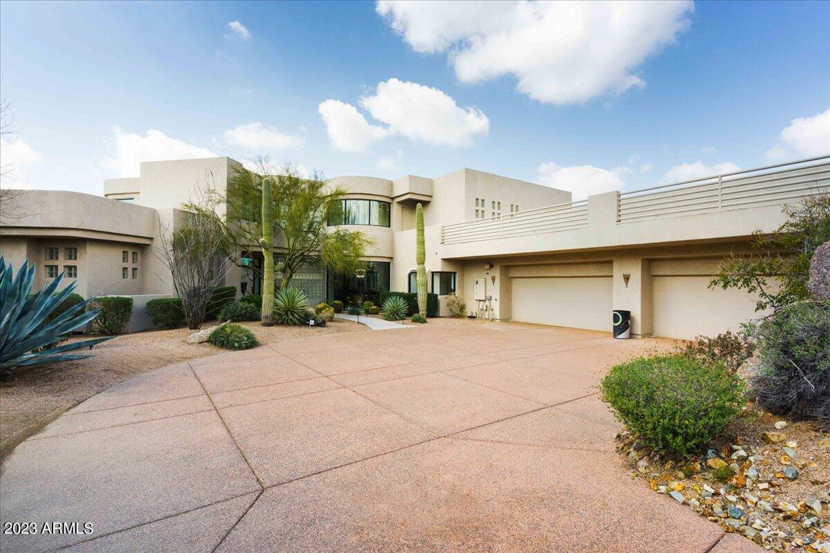 10443 E Balancing Rock Road